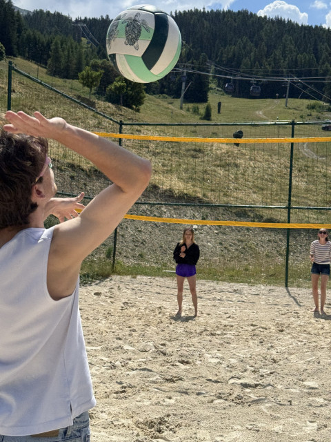 Réservez votre terrain de beach-volley