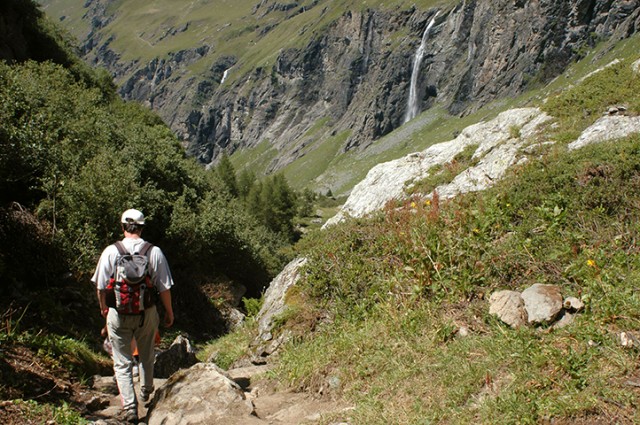 Le Sentier De Grande Randonnée 5 - 