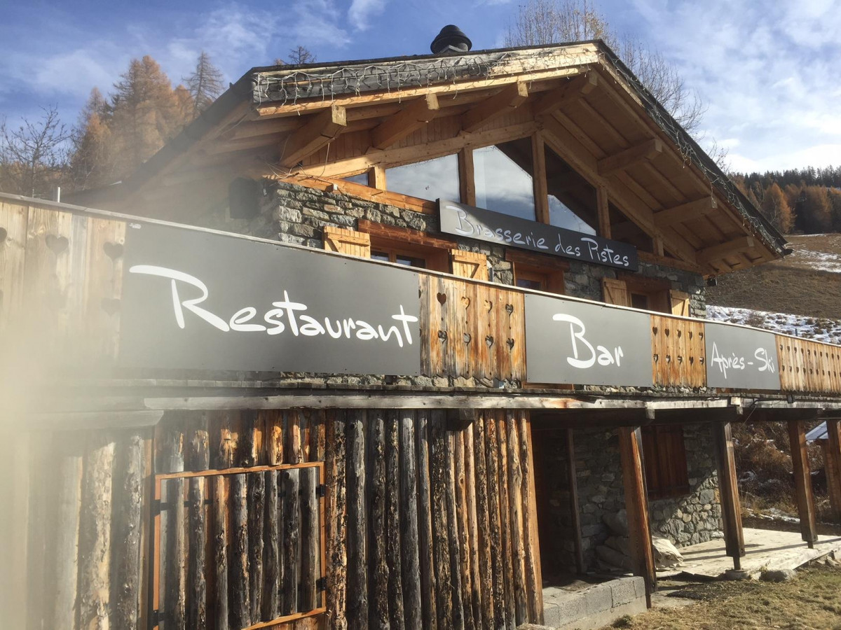 brasserie_des_pistes_peisey_vallandrysavoiepub_1.jpg - © Savoie Pub brasserie_des_pistes_peisey_vallandrysavoiepub_1.jpg