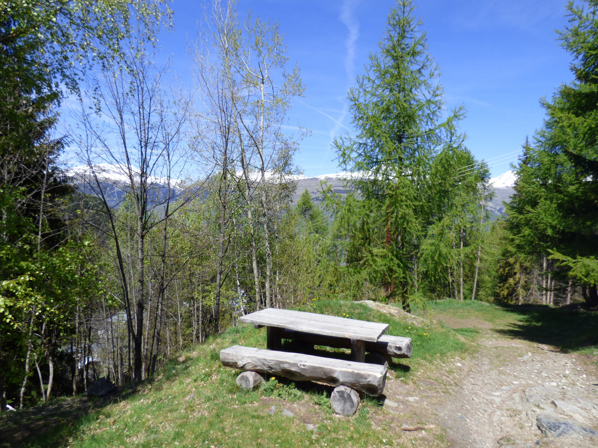 Tour du bois de l'église de Peisey - © MNPC Tour du bois de l'église de Peisey
