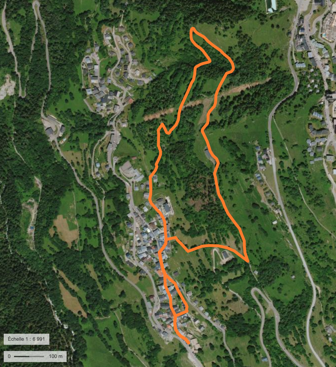 Tour du bois de l'église de Peisey