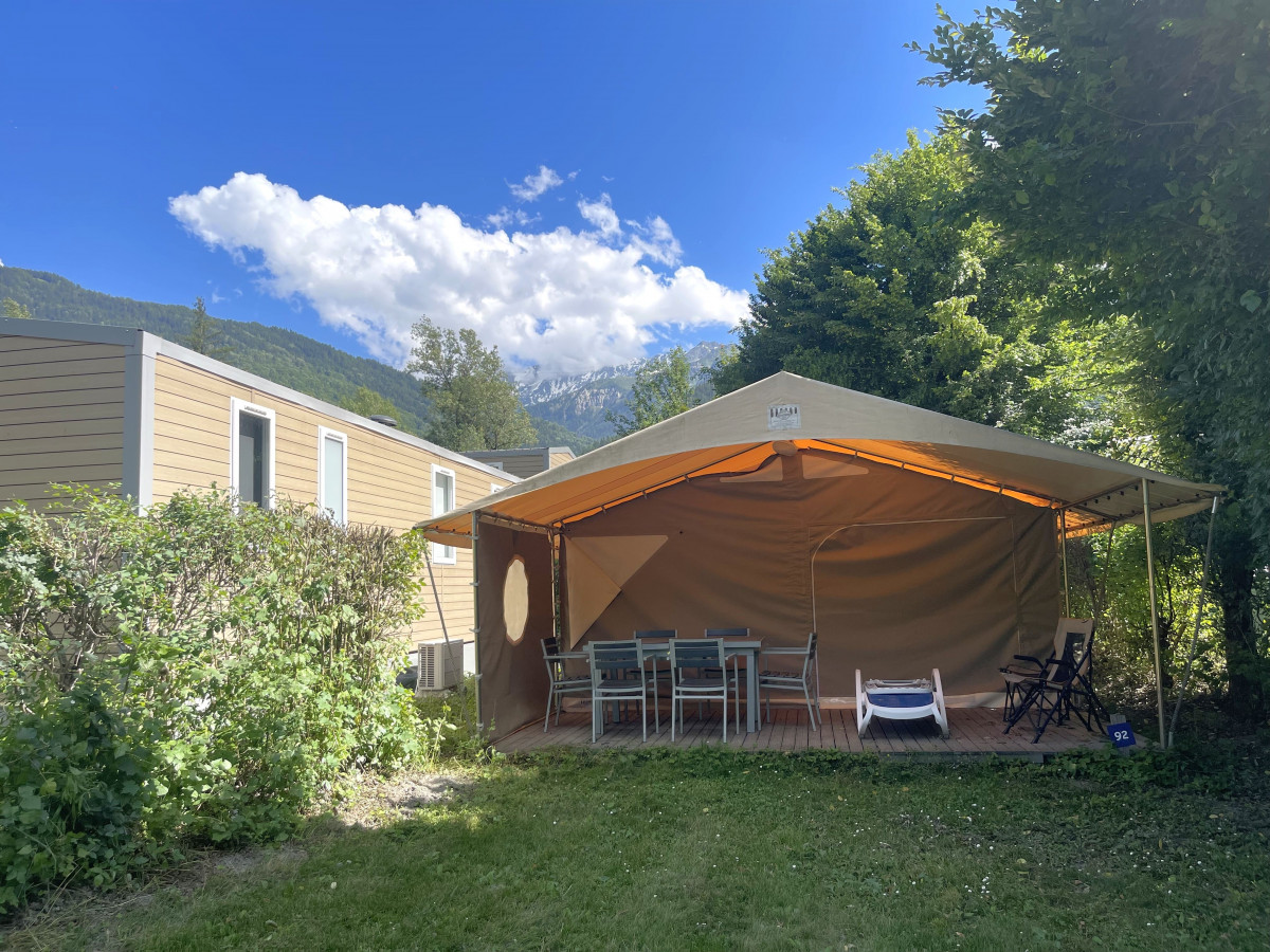 bungalow-toil-canada-1-143974