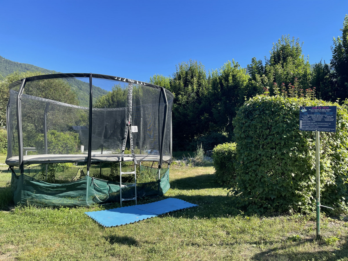 trampoline-143982