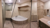 Salle de bain avec ancien/moderne carrelage