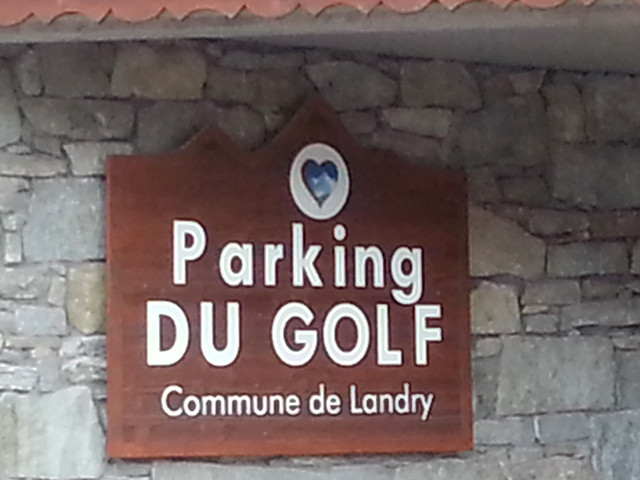 Entrée du parking
