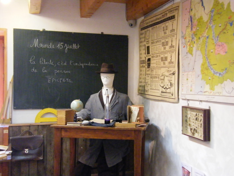 L'Ecole autrefois 1 L'Ecole autrefois 1