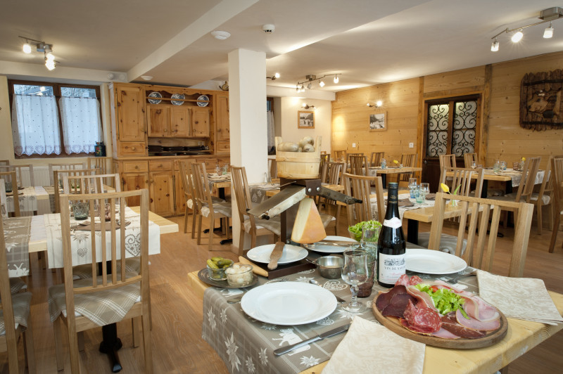 Salle à manger du restaurant le Bachal
