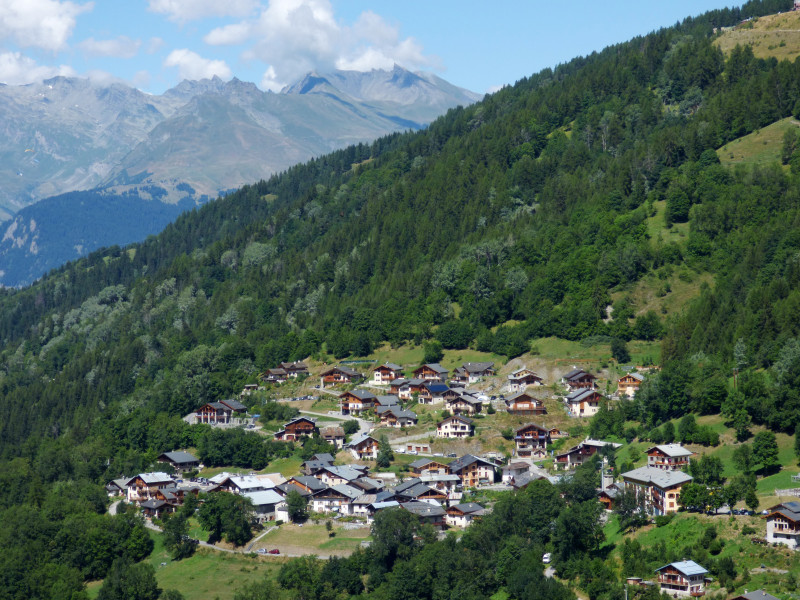 Moulin - Le Villaret par la Tachonière Moulin - Le Villaret par la Tachonière