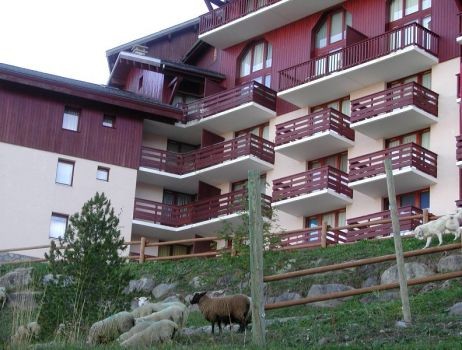 10-oct-06-résidence Cret été 10-oct-06-résidence Cret été