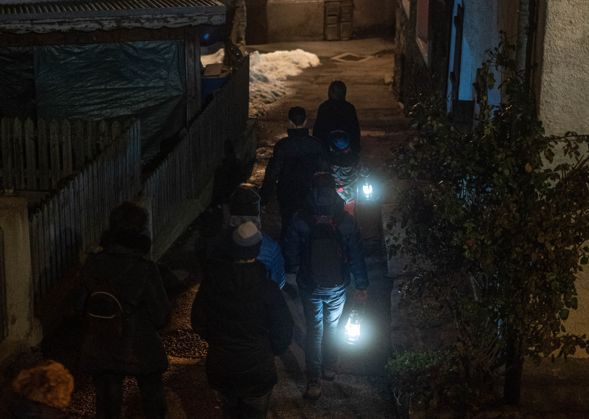 Lantern-lit guided tour: Lantern-lit guided tour: