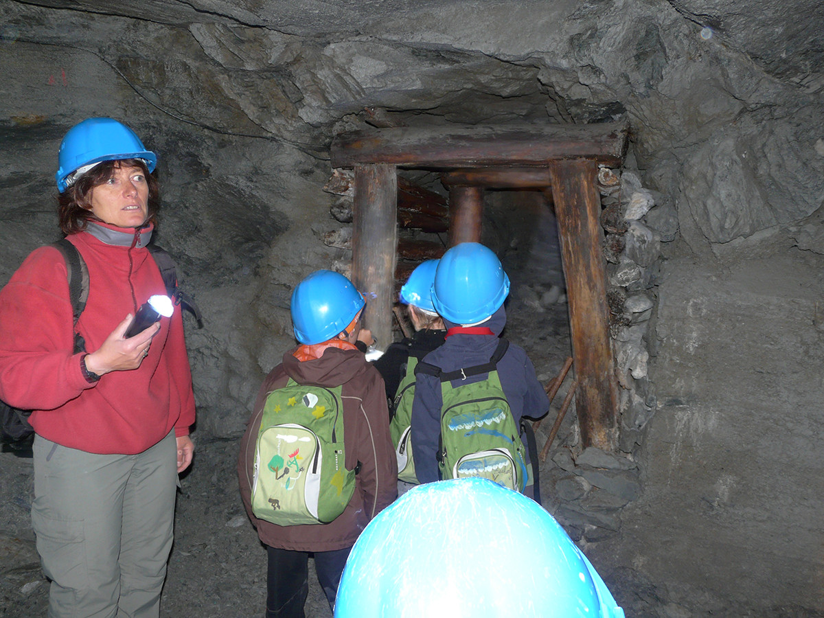 Géologie enfants Les Petits Mineurs - © OT Peisey-Vallandry Géologie enfants Les Petits Mineurs