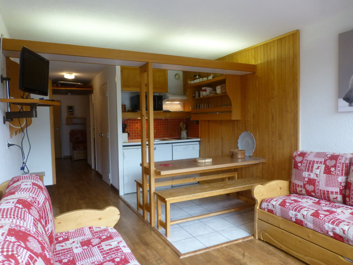 _lv_images___lot_0000064101_04_66819