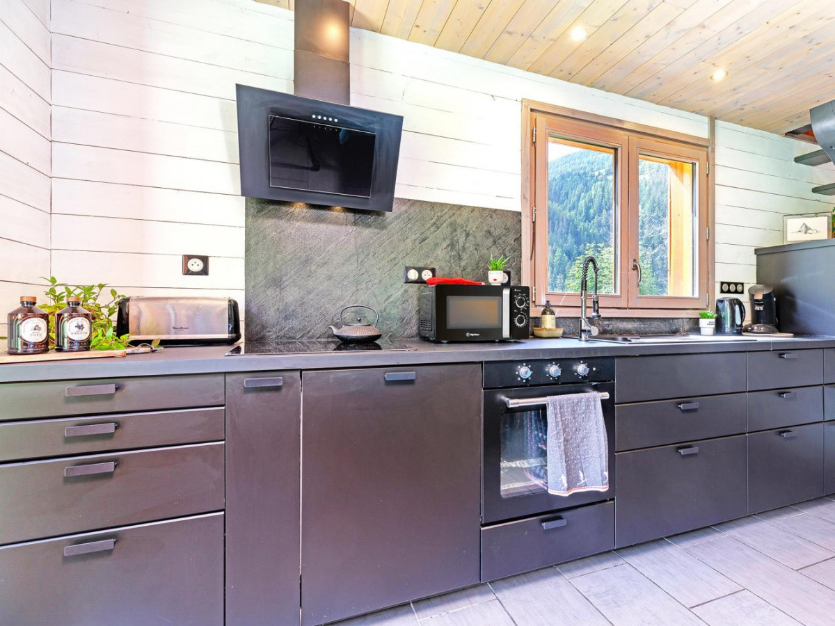 chalet-ama-dablam-kueche1695639108-f45409dc-1433920 chalet-ama-dablam-kueche1695639108-f45409dc-1433920