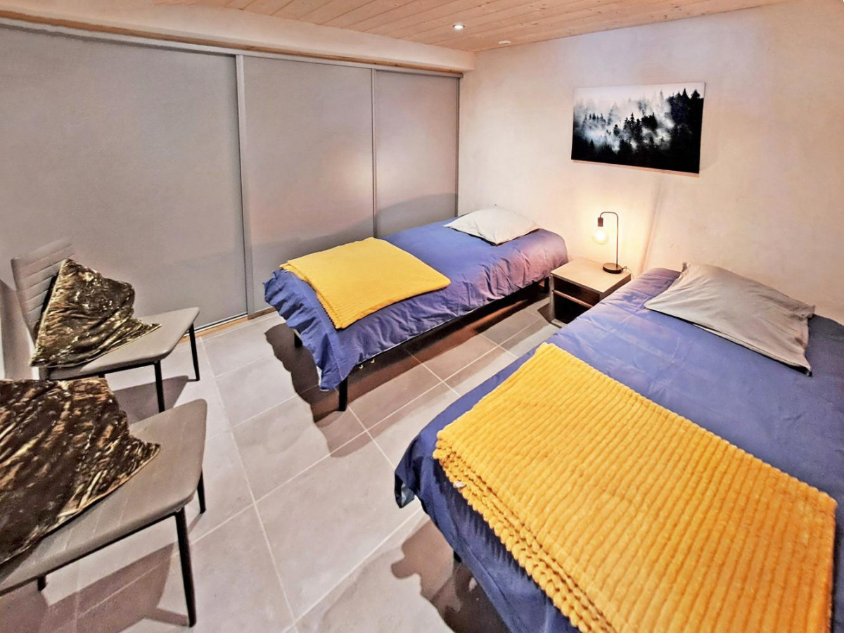 chalet-ama-dablam-schlafzimmer1-unten-b1707823760-6804de41-1433936 chalet-ama-dablam-schlafzimmer1-unten-b1707823760-6804de41-1433936