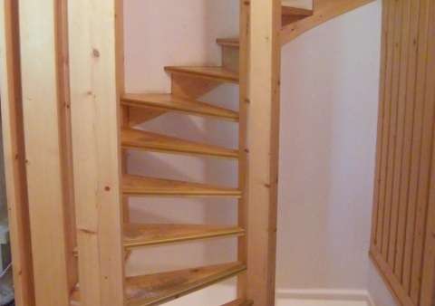 chalet-le-datcha-les-mievres-plan-peisey-escalier