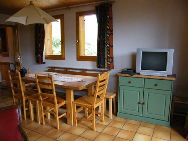 chalet-le-datcha-les-mievres-plan-peisey-coin repas