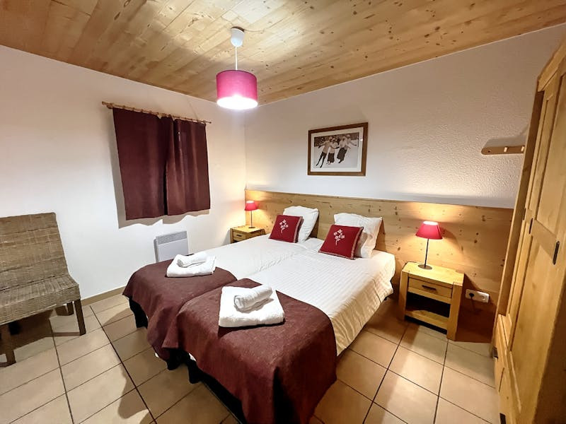 le-morey-chambre-bas-002-922858
