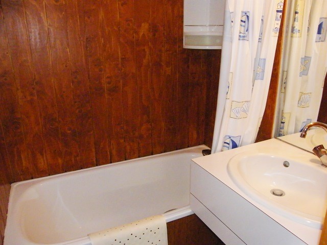 michailles-n-320-11-27795