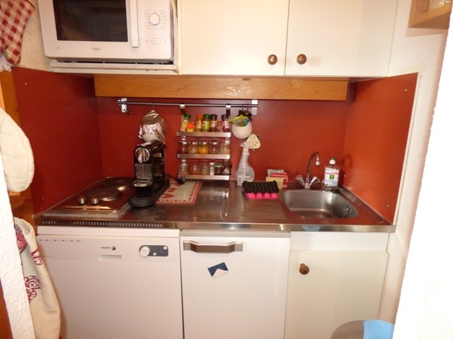 p1070864-32019 p1070864-32019