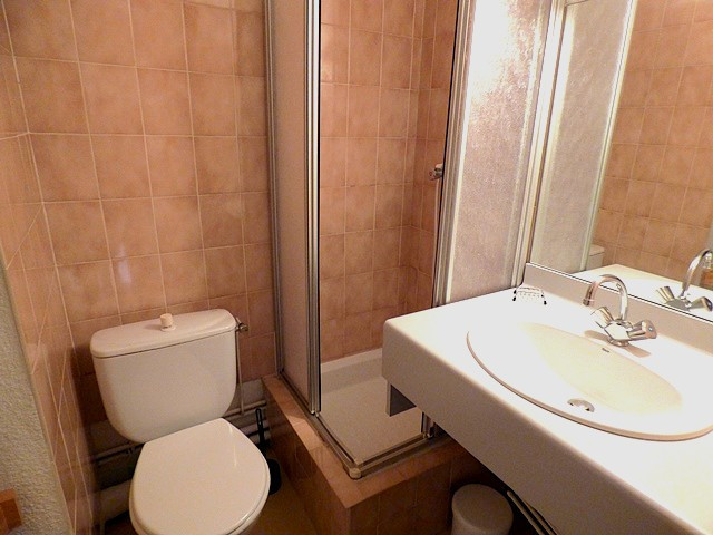 p1150524-37829-1440461