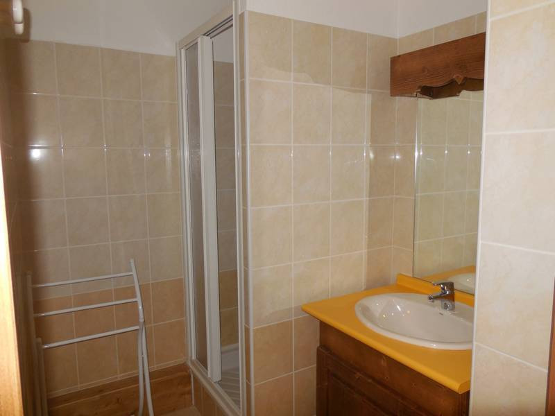 Salle de douche Arollaie 302 Plan-Peisey Salle de douche Arollaie 302 Plan-Peisey