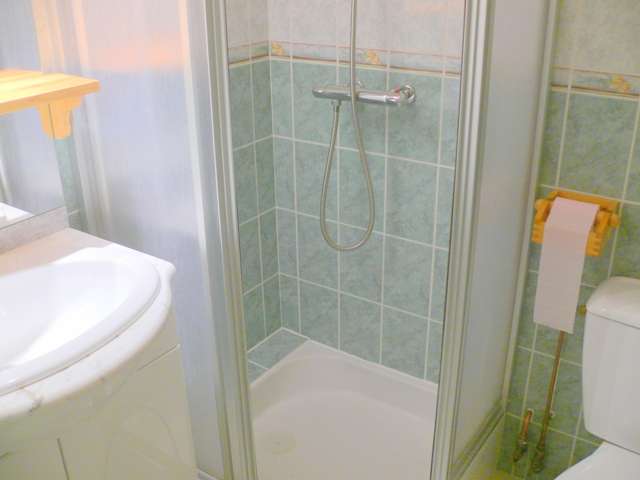 thuria-n-6-plan-peisey-aout-2013-salle de bain thuria-n-6-plan-peisey-aout-2013-salle de bain