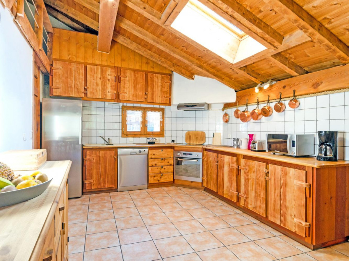 ulysse-kueche-neu-b1611057676-7b9462c6-1433969