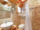 chalet-coeur-du-paradis-badezimmer1-neu-b1712754433-59103951-409278