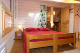 chalet-emmanuelle-18-plan-peisey-chambre-lit-double-haut-2-65074