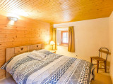 chambre-lit-double-chalet-myrtille-nancroix-3-172260