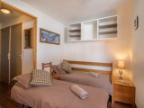 go-alpine-peisey-vallandry-les-arcs-ski-holiday-apartment-26-praz-sofabed-twin-61636