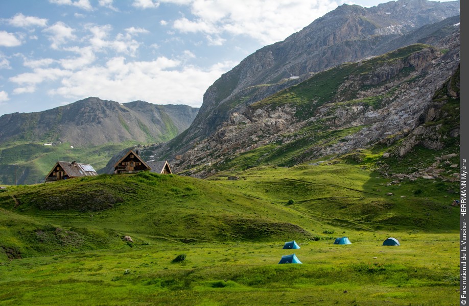 Between freedom and respect: the art of responsible bivouac in the heart of the Vanoise National Park	