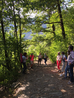 montée vers l'église
