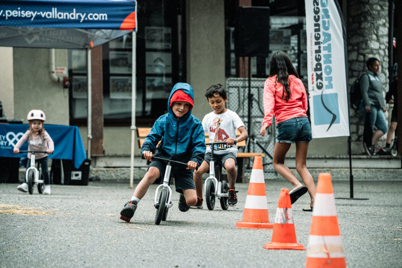 Course de draisiennes pour les tout petits !_Peisey-Vallandry Course de draisiennes pour les tout petits !_Peisey-Vallandry