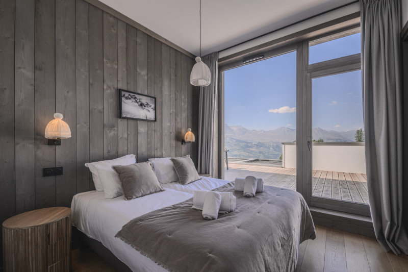 4p8-standard-20250808-dnz-8896-le-quartz-hdr-andrewclifforth-1588782