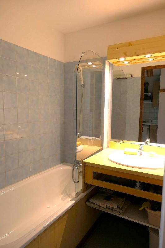 800x600-salle-de-bain-praz-de-l-ours-1-n-41-209281-1452493