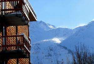 I-VANOISIMM-CHAIR35-0002