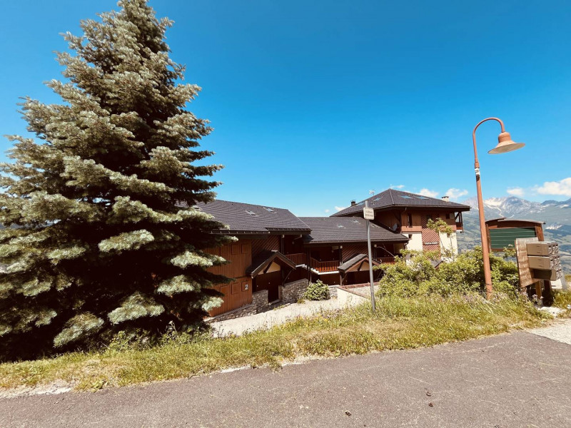 _clients_227321004_photos_20035n_1636683
