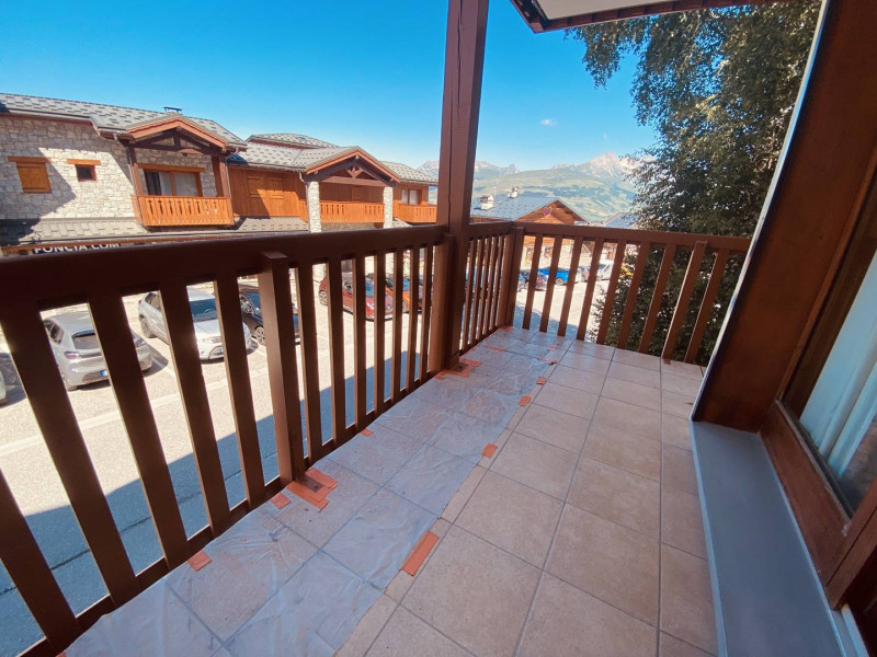 _clients_227321004_photos_24189j_1436106