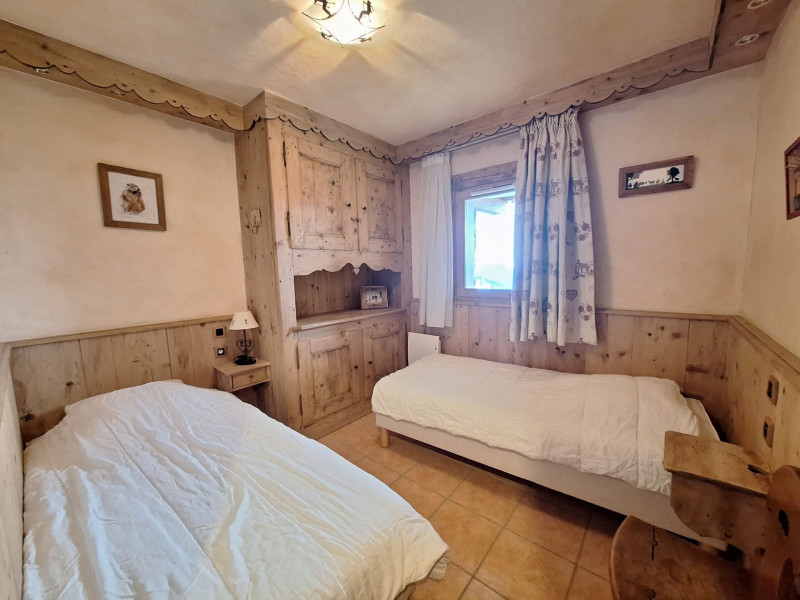 _lv_images__lot_0120390020_11_1300090