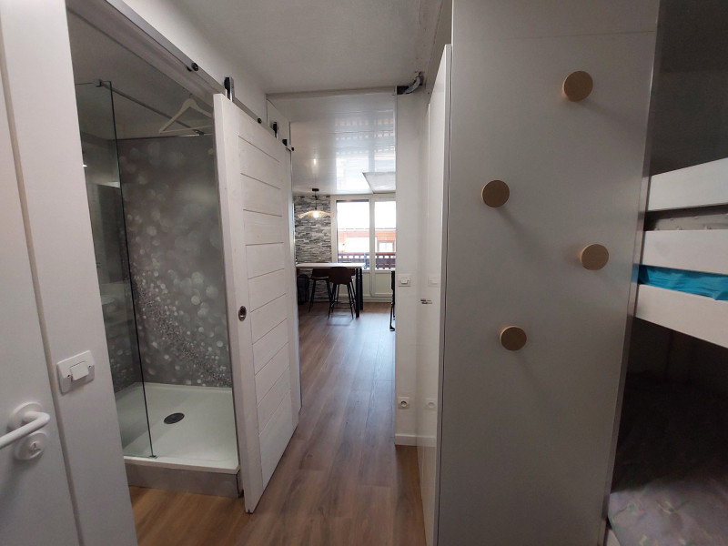 _lv_images__lot_0903000163_10_1464994