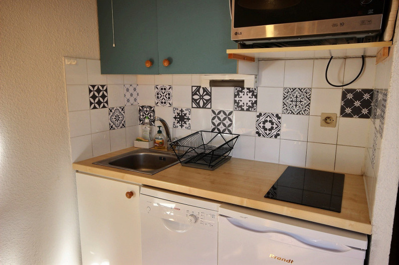 _lv_images__lot_0903000372_02_1454264