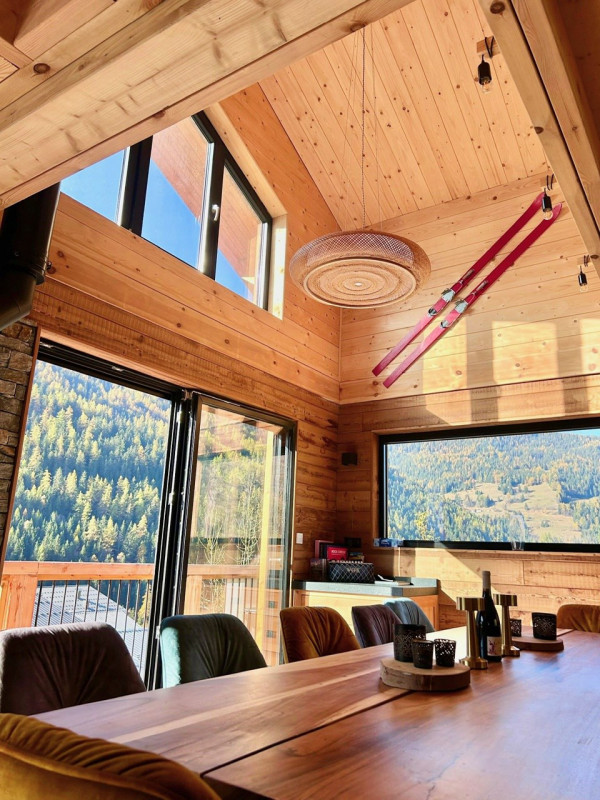 _lv_images__lot_0903000552_02_1435383