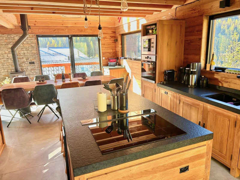 _lv_images__lot_0903000552_05_1431483