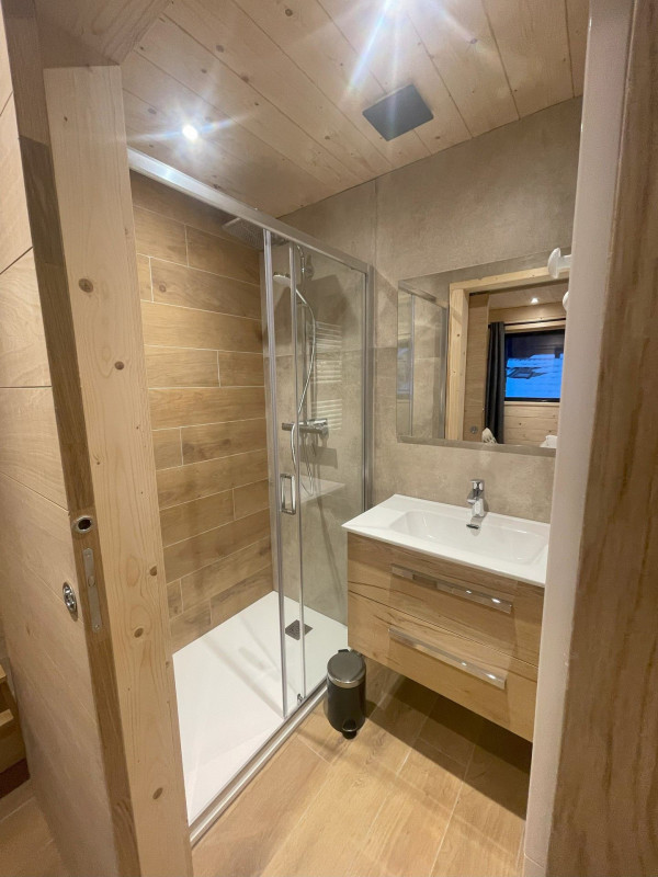 _lv_images__lot_0903000552_09_1353302