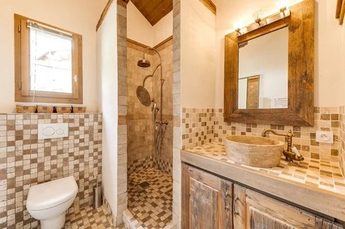 bedroom-8-bathroom-1521811