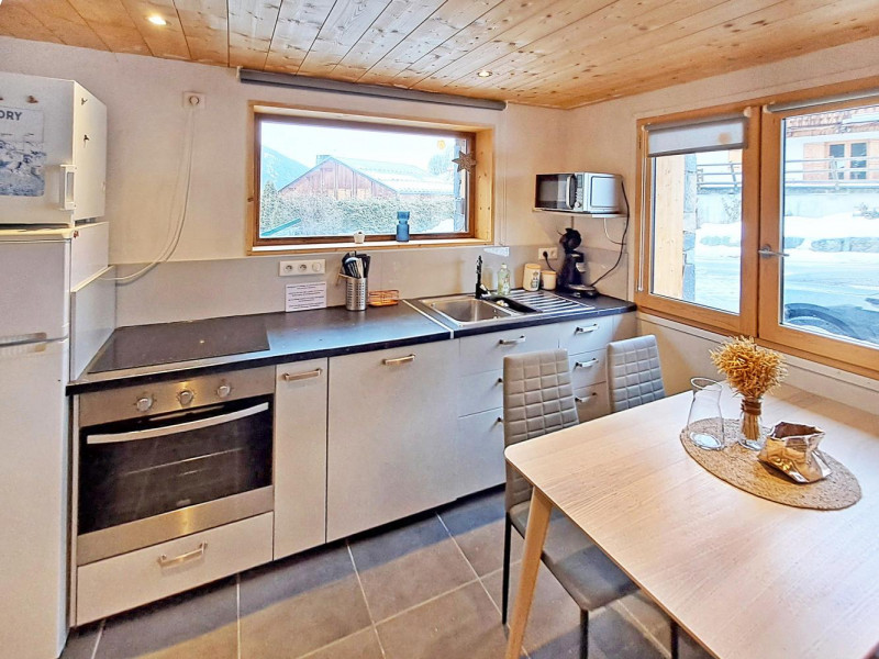 chalet-ama-dablam-kueche-unten-b1707823764-67259be2-1433933