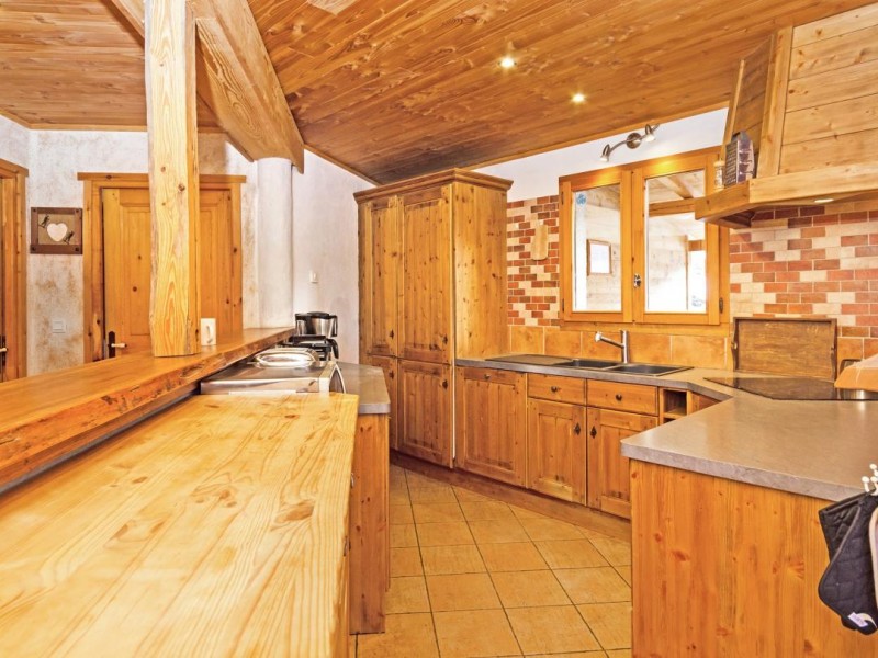 chalet-balcon-du-paradis-le-villaret-cuisine-63100