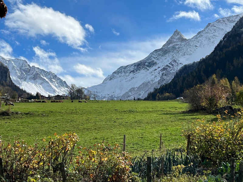 chalet-neige-et-bois-vue-moulin été