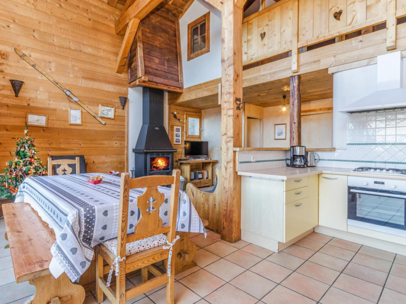 chalet-piccola-pietra-wonessbereich-neu-b1723538979-9bf61fdc-605351